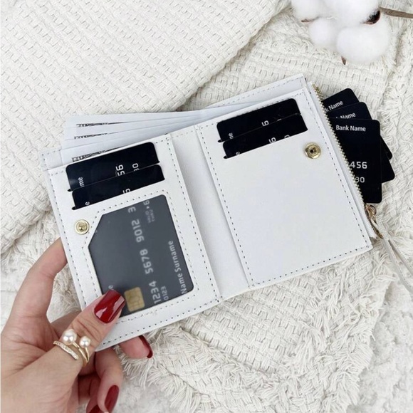⚠️Clearance White Fold-Over Wallet / Cardholder - Picture 4 of 5